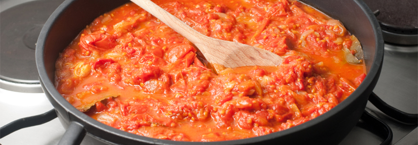 homemade-basic-tomato-sauce